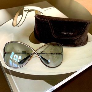 Authentic, Beautiful, Tom Ford Aviator Sunglasses!